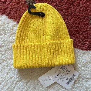 Zara kids yellow ribbed knit beanie size 1-3 years
